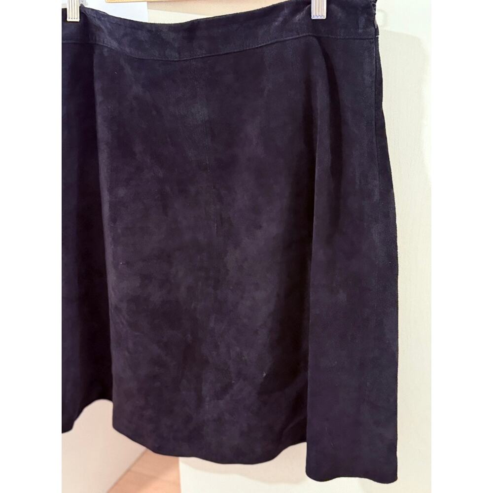 Vintage Black Leather A Line Skirt ✨‎